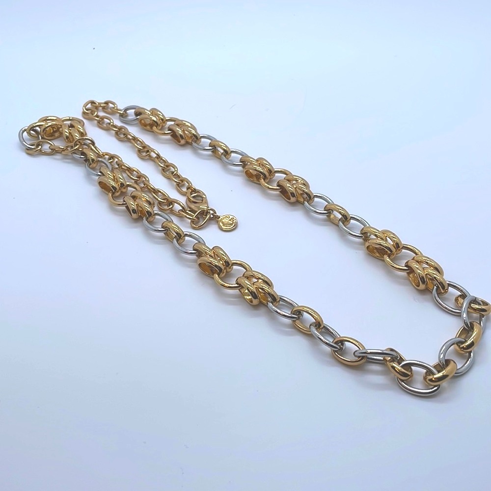 C Wonder necklace in gold and silver